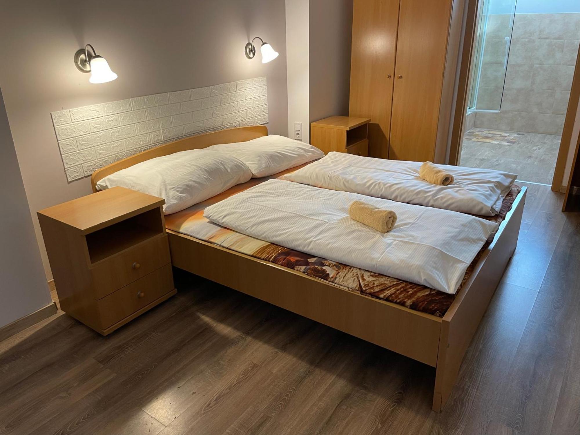 马提乌斯住宿加早餐旅馆 埃格尔 外观 照片